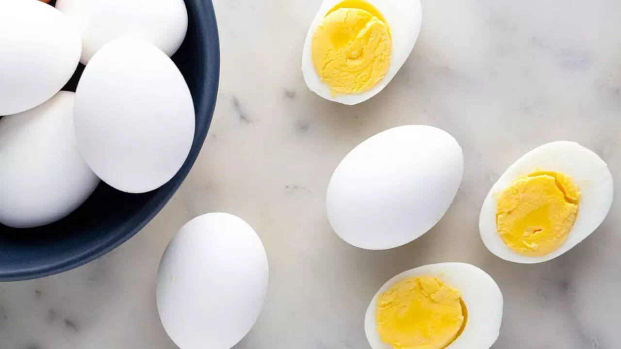 From thick hair to strong bones: 10 benefits of eating eggs daily