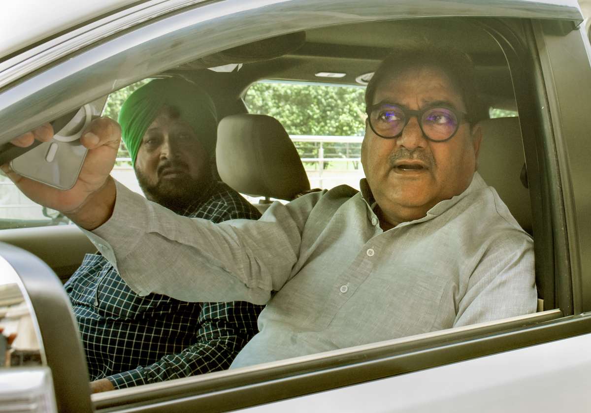 INLD chief Abhay Chautala gets death threat via WhatsApp, son files complaint with Chandigarh police