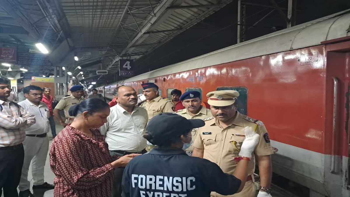 Mumbai train horror: Child’s body found inside dustbin in Kushinagar Express bathroom