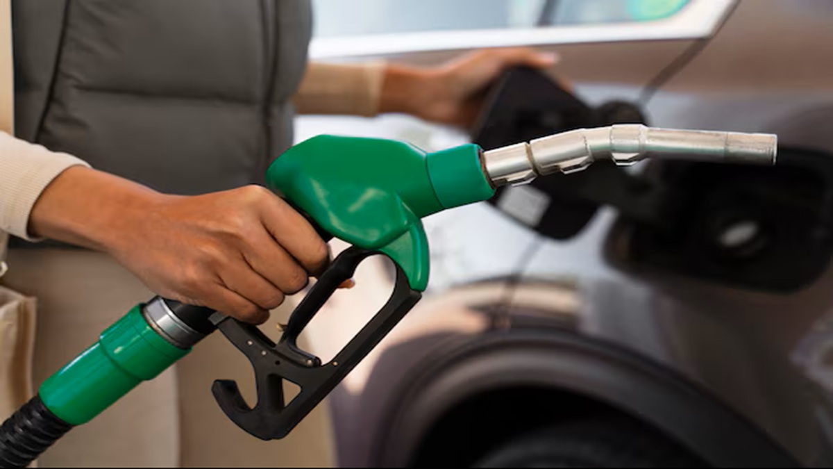 Uttar Pradesh govt to launch ‘No helmet, no fuel’ drive from this date: Safety first, fuel later