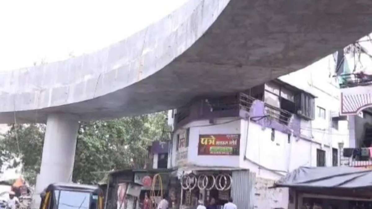 After Bhopal’s bizarre 90-degree flyover, another one in Nagpur goes viral for passing through balcony | VIDEO
