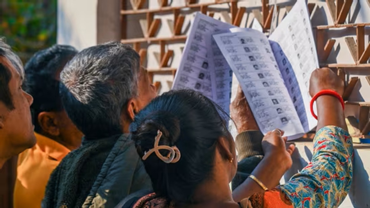 Gujarat publishes draft voter list after SIR drive, over 73 lakh names deleted | Details here
