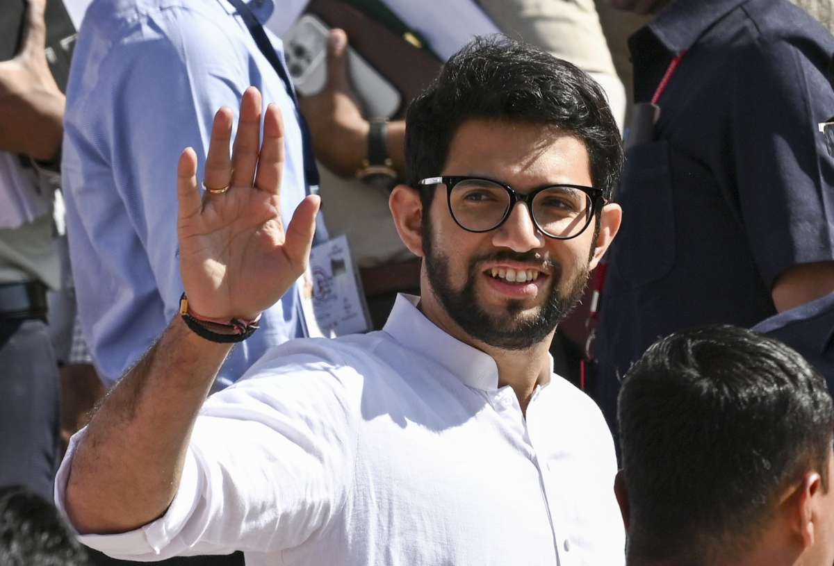 Aaditya Thackeray releases manifesto for BMC polls, promises one lakh homes, tax waivers