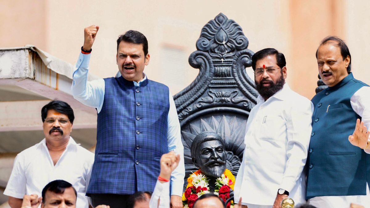 Battle for Mumbai mayor heats up: Fadnavis slams Thackeray, Shinde Sena moves corporators to hotel