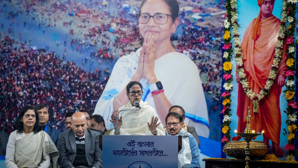 TMC vs ED showdown escalates in Kolkata over I-PAC raids; 2 FIRs filed, TMC moves HC | Updates