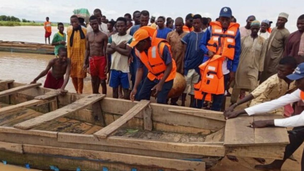 At least 25 people dead and 14 missing after boat capsizes in northern Nigeria