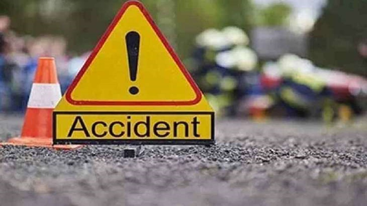 Gujarat road accident: Three youth killed as car collides with railway bridge in Rajkot