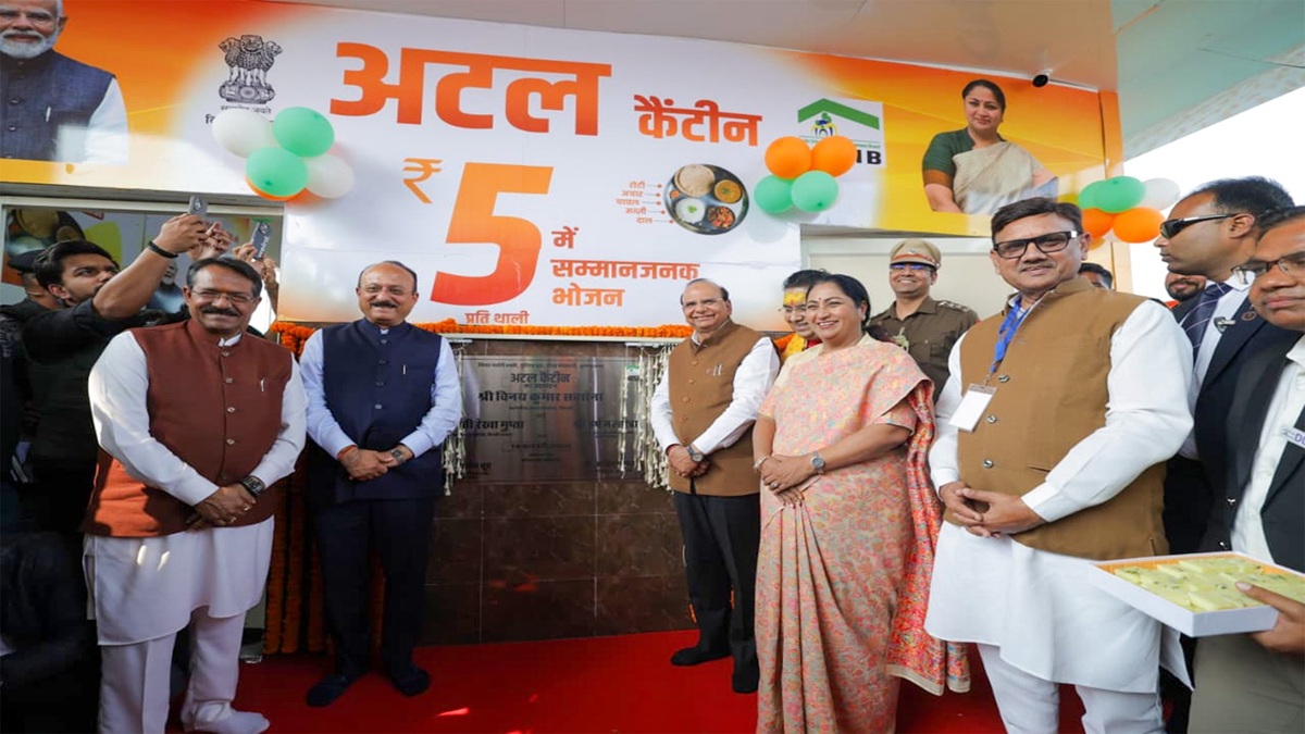 Delhi LG Vinai Saxena, CM Rekha Gupta inaugurate 25 new Atal Canteens in national capital