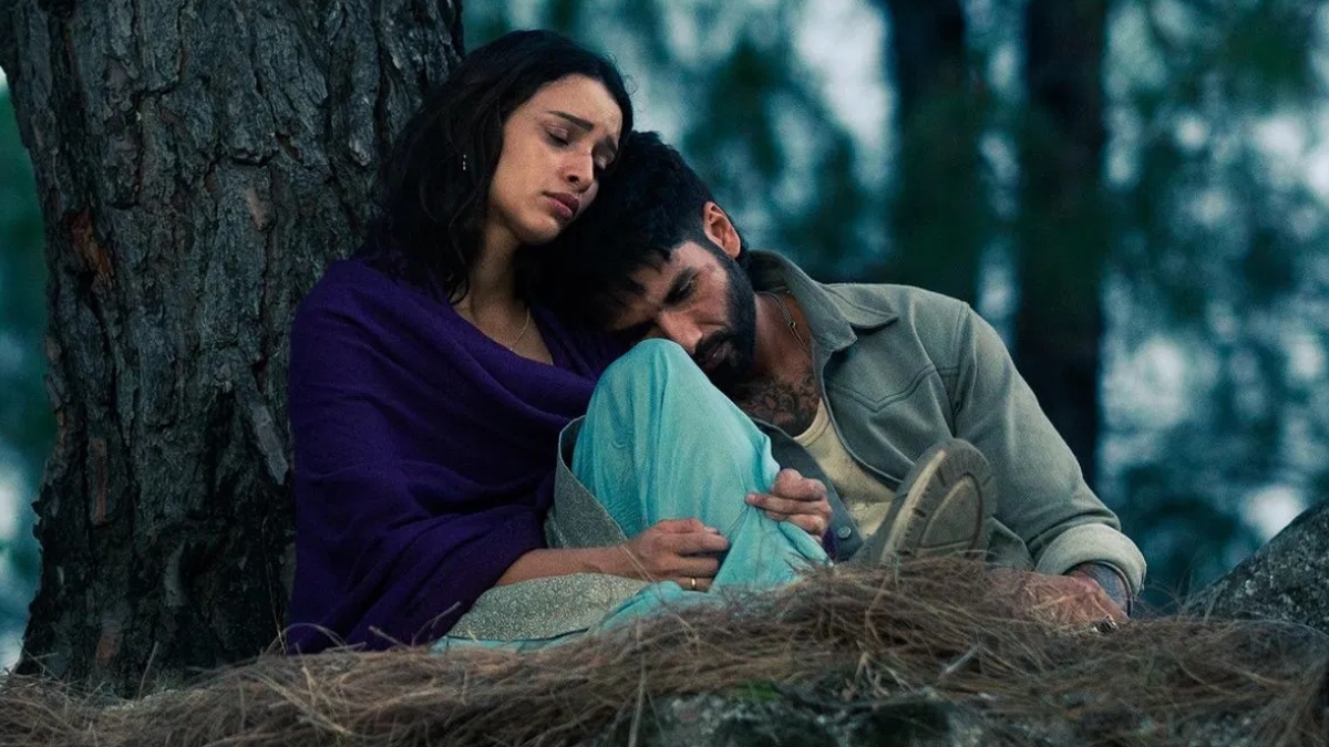 Hrithik Roshan trolled for praising O’Romeo, X users remind him of Dhurandhar review