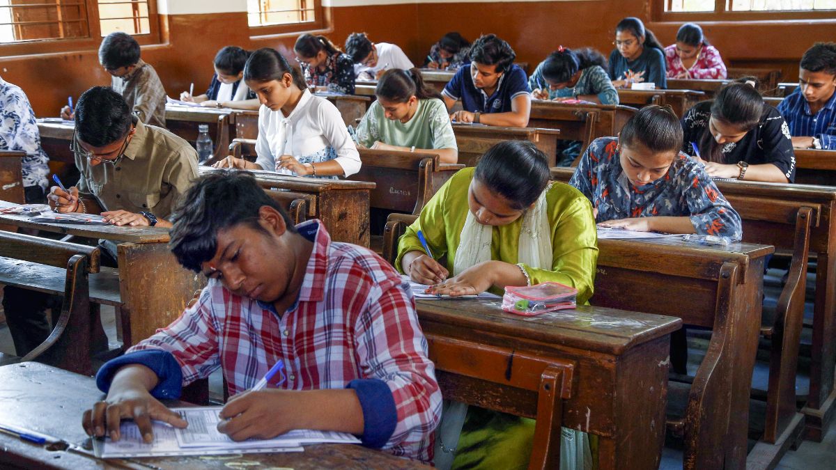 CBSE 10th Hindi paper analysis 2026: How was Class 10 Hindi paper? Check students and teachers’ reactions