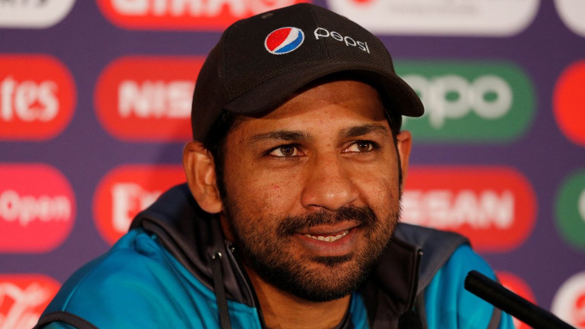 Sarfaraz Ahmed, former Pakistan captain, announces retirement from international cricket