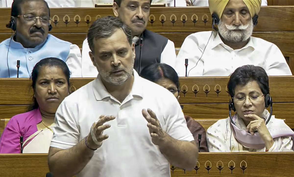 Lucknow High Court orders FIR, probe into British citizenship case against Rahul Gandhi