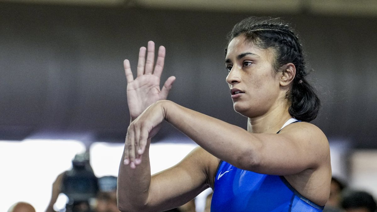Vinesh Phogat’s Asian Games dream is over after suffering defeat to Meenakshi Goyat in semi-final