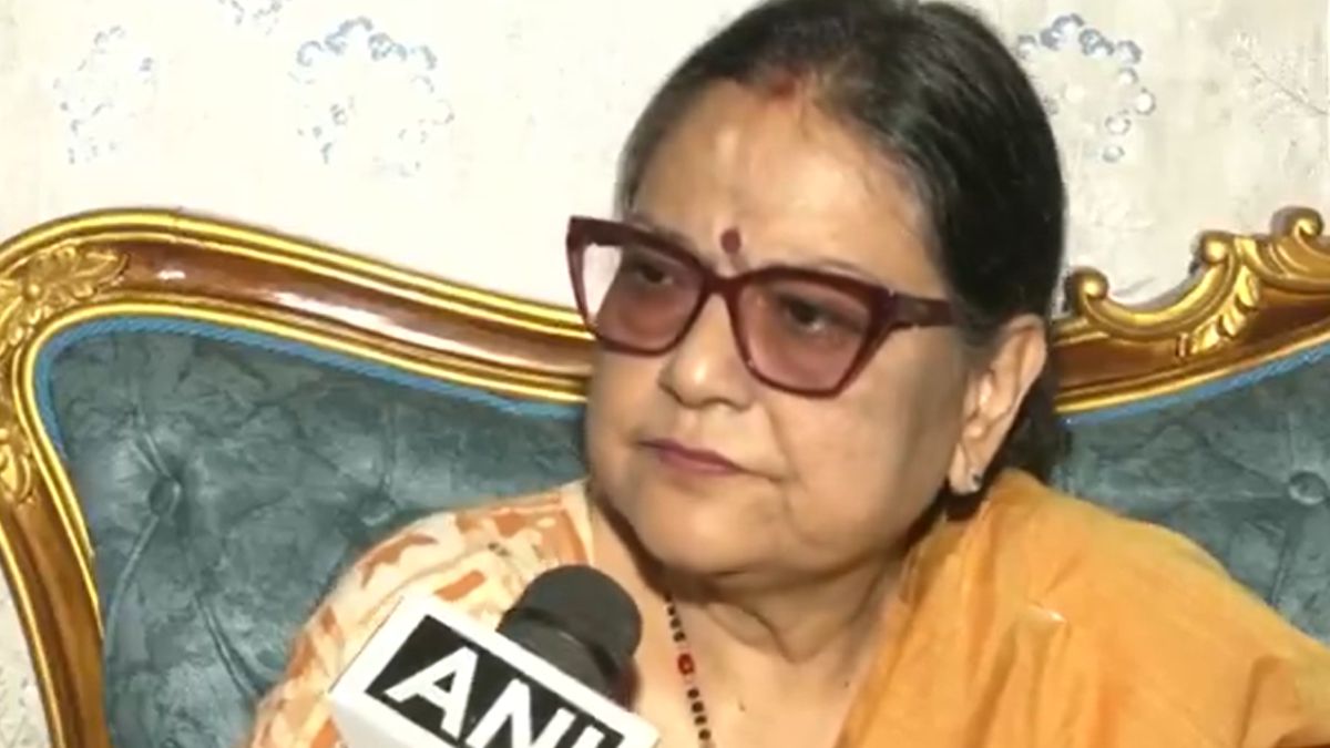 Fissures in TMC: Barasat MP and Mamata’s close aide Kakoli Ghosh resigns from key party posts