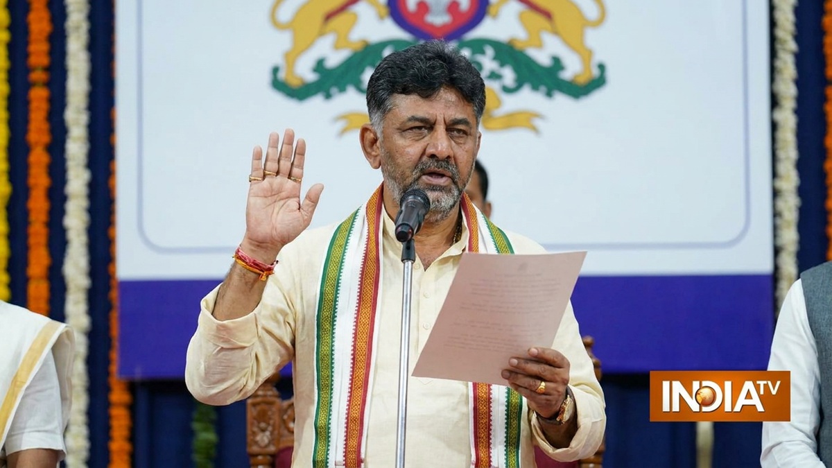 Karnataka: Jarkiholi, Siddaramaiah’s son among 10 set to take oath with Shivakumar tomorrow, say sources