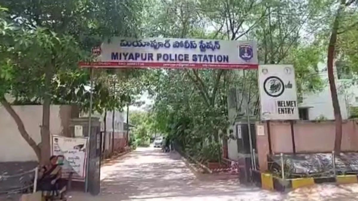 Hyderabad woman dies after jumping from apartment building; six-month-old infant survives