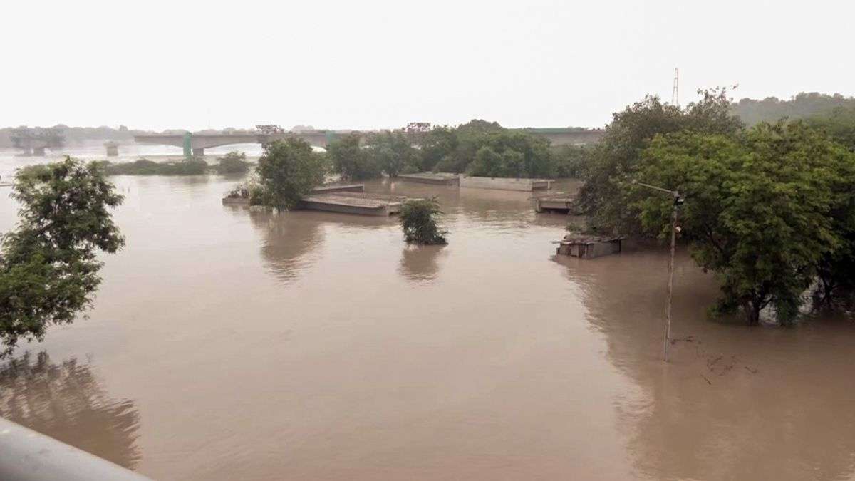 7-year-old drowns as heavy rains inundate Delhi, showers likely to continue