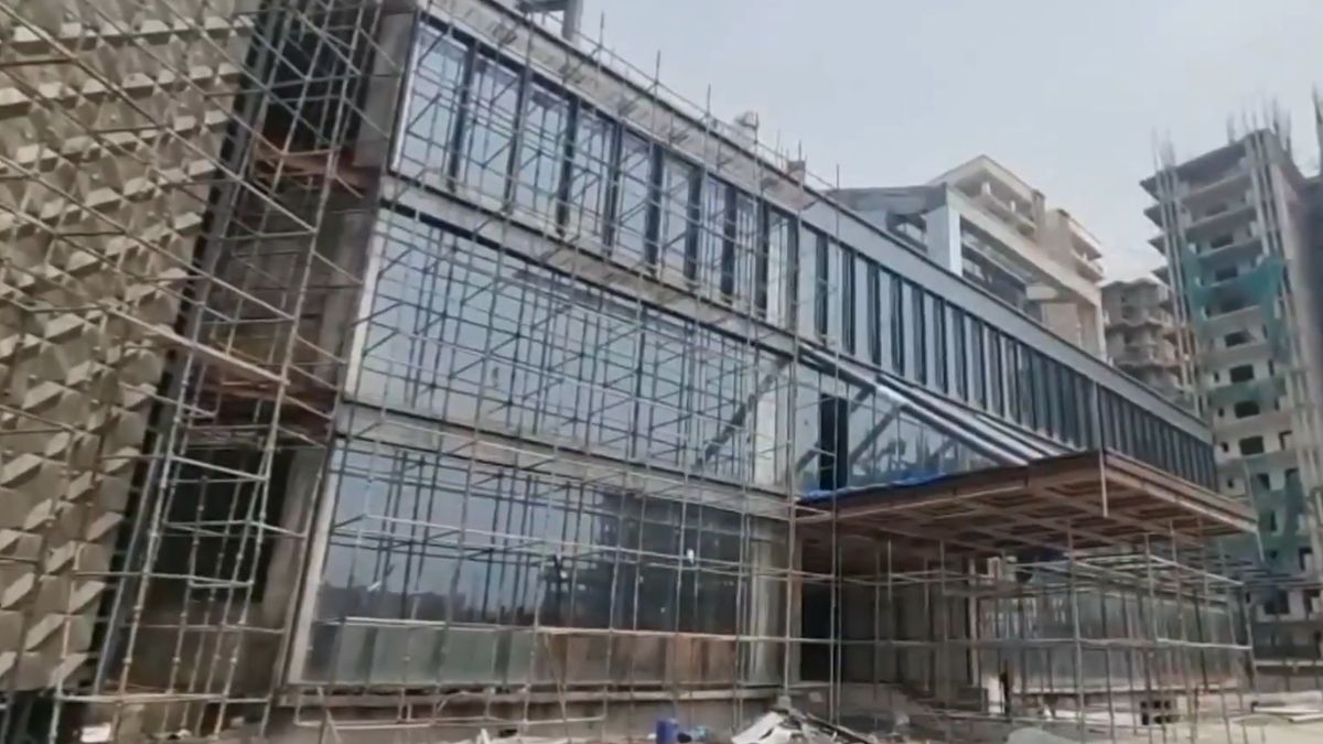 7-year-old girl found dead inside under-construction mall in Uttar Pradesh’s Ghaziabad; suspects detained