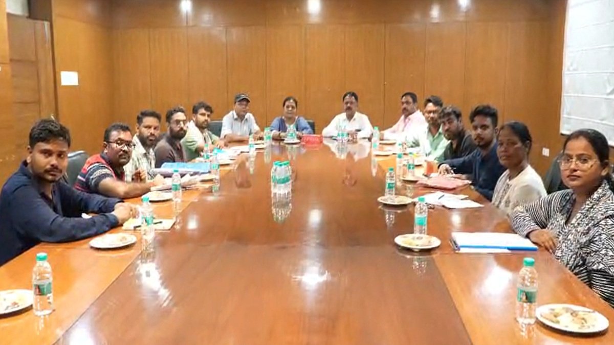 ‘We presented our demands, protest will continue’: Protesters meet Jharkhand govt over JPSC paper leak