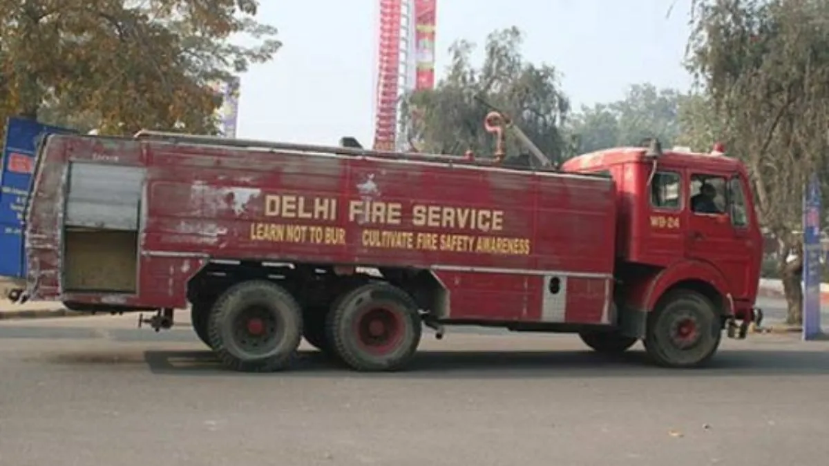 Fire breaks out at warehouse in Delhi’s New Ashok Nagar; 11 fire tenders rushed to spot