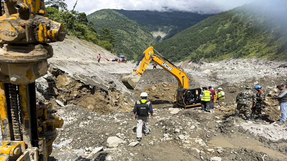 Nepal digs through mud and grief as rescue teams battle tough conditions, over 160 Indians evacuated