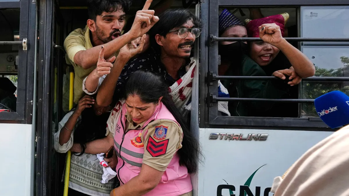 SIR issue, restrictions on metro, police action, mass detentions in focus as Supreme Court hears pleas today